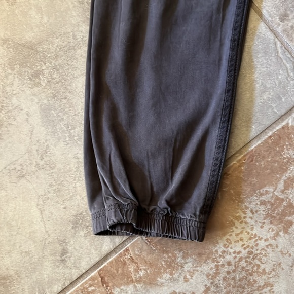 Young fabulous and Brock - Picture 5 of 7